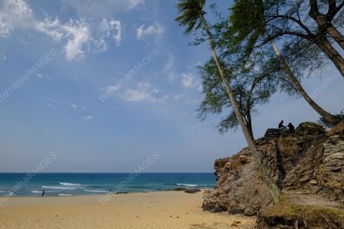 PEMANDANGAN BATU PELANDUK