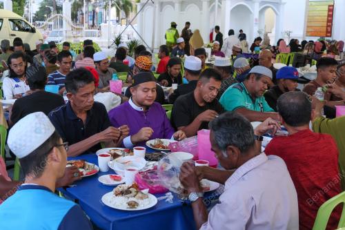 IFTAR MUHIBBAH MASJID ABIDIN