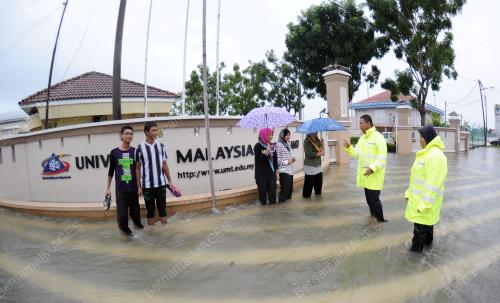 TR23_20112014_BANJIR-2