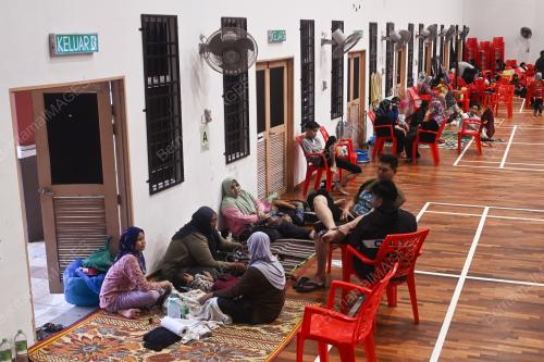 PUSAT PEMINDAHAN SEMENTARA TOK JEMBAL