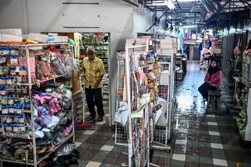 KOMPLEKS MBKT SUNYI TANPA PELANGGAN