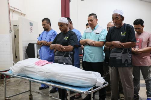 JENAZAH MANGSA TRAGEDI KEPALA AIR