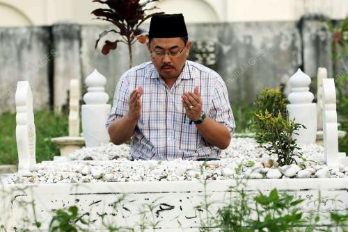 WAN AHMAD FARID WAN SALLEH