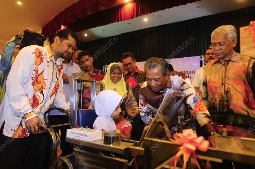 TR24_12062014_TRANSFORMASI