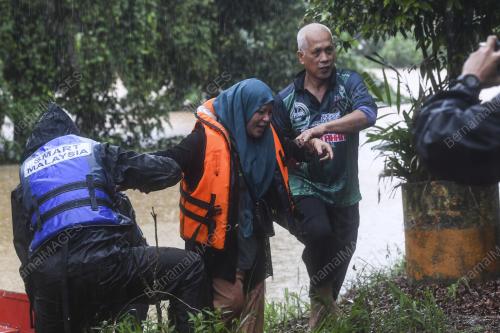 SMART MENYELAMATKAN MANGSA BANJIR
