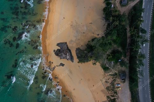 PEMANDANGAN BATU PELANDUK