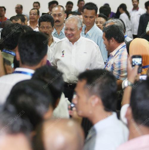 DATUK SERI MOHD NAJIB TUN ABDUL RAZAK