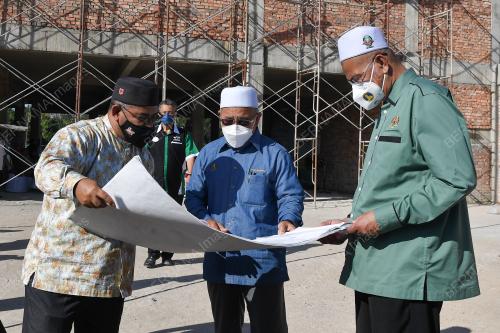 TR25_03102021_PASARAYA_WAKAF