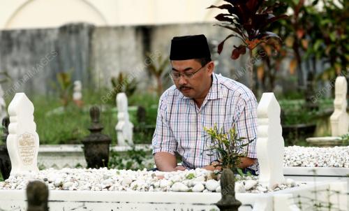 WAN AHMAD FARID WAN SALLEH