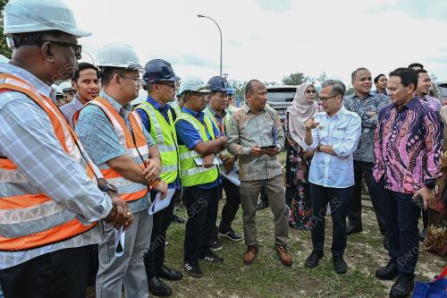 FAHMI FADZIL