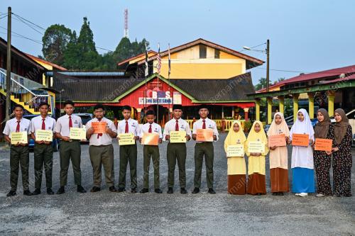 HARI PERTAMA SESI PERSEKOLAHAN 2025/2026