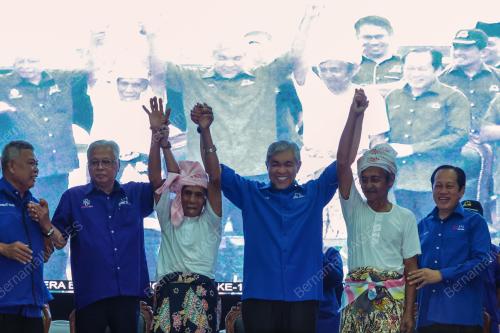 DATUK SERI ISMAIL SABRI YAAKOB