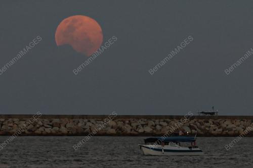 BULAN PURNAMA