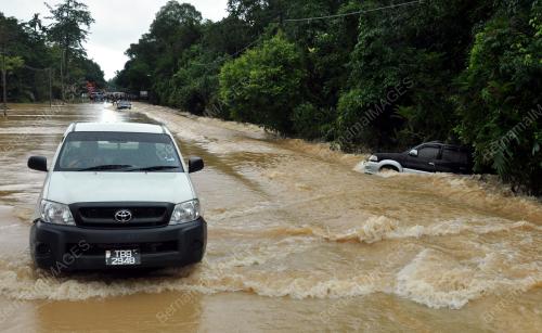 TR25_26122014_BANJIR