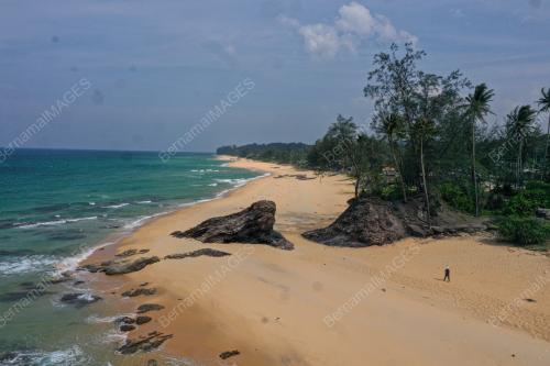 PEMANDANGAN BATU PELANDUK