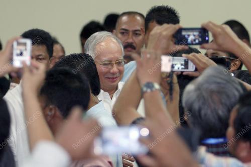 DATUK SERI MOHD NAJIB TUN ABDUL RAZAK