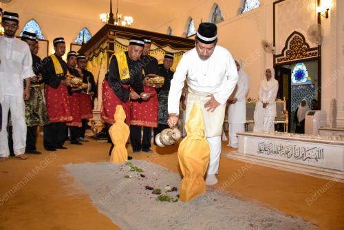 SULTAN MIZAN ZAINAL ABIDIN