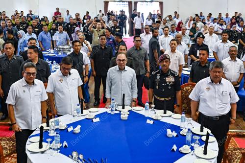 DATUK SERI ANWAR IBRAHIM