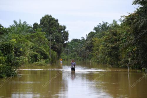 TR26_29112017_BANJIR