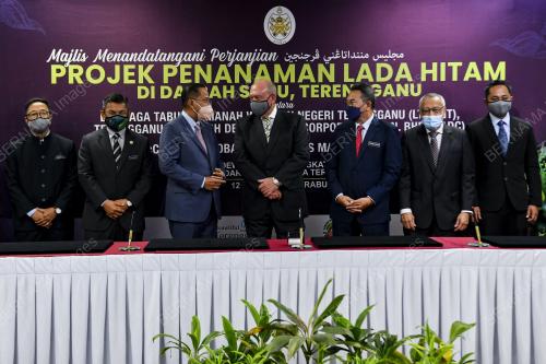 PROJEK PENANAMAN LADA HITAM