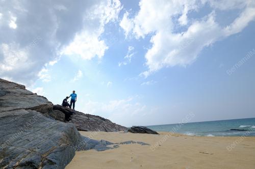 PEMANDANGAN BATU PELANDUK