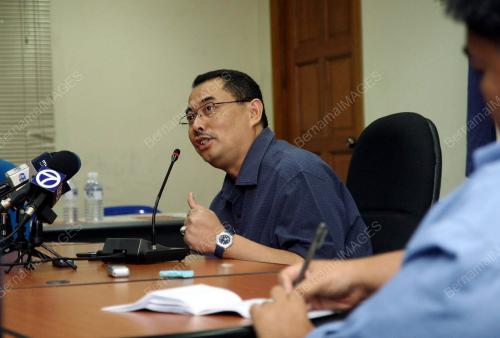 WAN AHMAD FARID WAN SALLEH