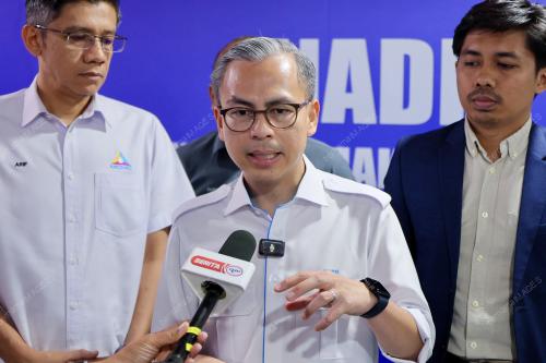 DATUK FAHMI FADZIL
