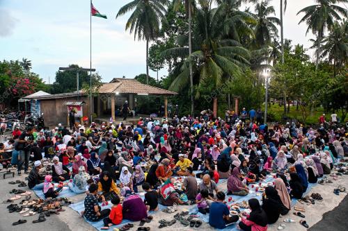 BERBUKA PUASA SEKAMPUNG