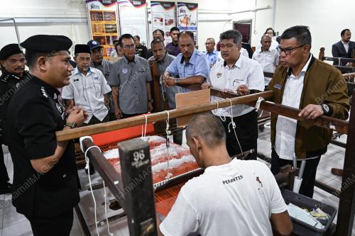 DATUK SERI SAIFUDDIN NASUTION ISMAIL
