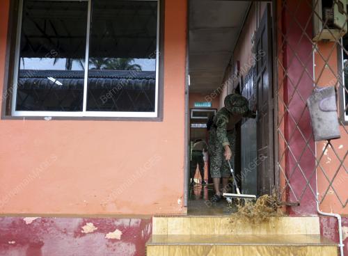 ATM BANTU BERSIH SEKOLAH
