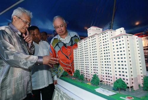 MOHD NAJIB TUN ABDUL RAZAK