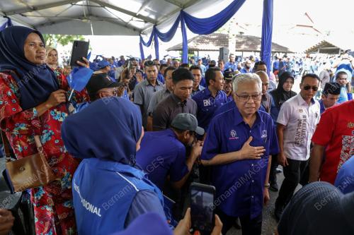 DATUK SERI ISMAIL SABRI YAAKOB