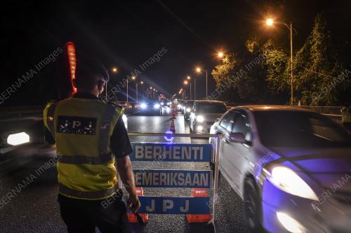 OPS TAHUN BARU CINA