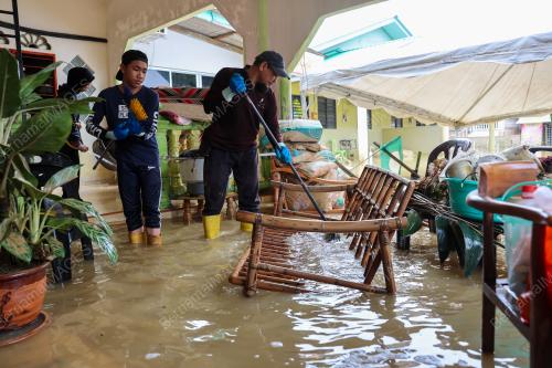 BANJIR DUNGUN