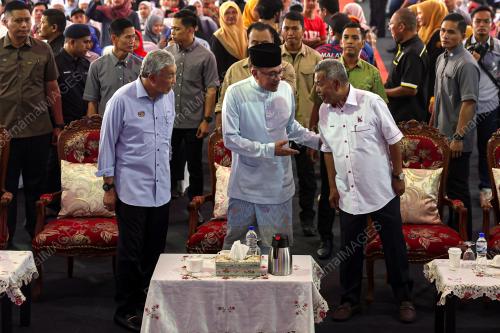 DATUK SERI ANWAR IBRAHIM