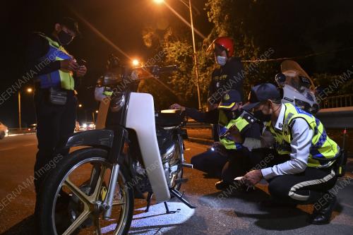 OPS TAHUN BARU CINA
