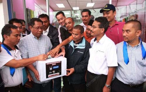 ABDUL HAMID MOHD NAZAHAR
