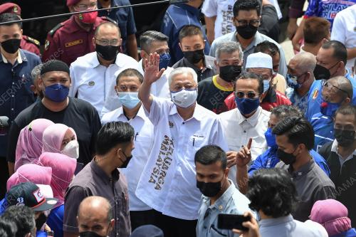 DATUK SERI ISMAIL SABRI YAAKOB