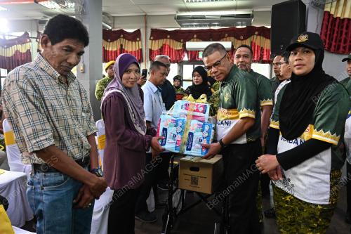 DATUK SERI SAIFUDDIN NASUTION ISMAIL