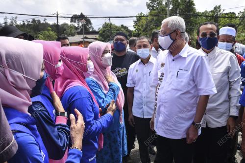 DATUK SERI ISMAIL SABRI YAAKOB
