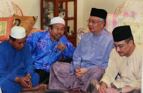 MOHD NAJIB TUN ABDUL RAZAK