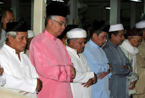 MOHD NAJIB TUN ABDUL RAZAK