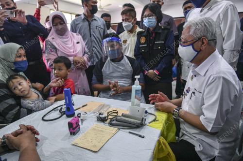 DATUK SERI ISMAIL SABRI YAAKOB