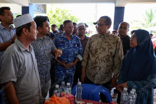 DATUK SERI DR AHMAD SAMSURI MOKHTAR