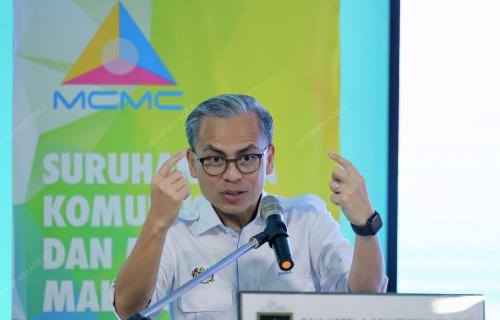 DATUK FAHMI FADZIL