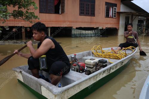 BANJIR DUNGUN