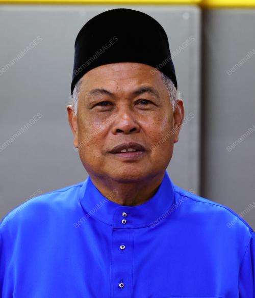 DATUK SERI AHMAD SAID