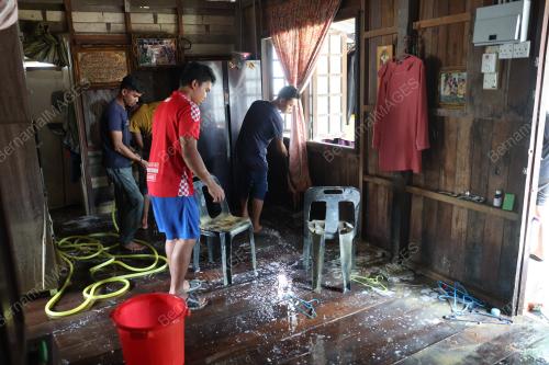 BANJIR DUNGUN