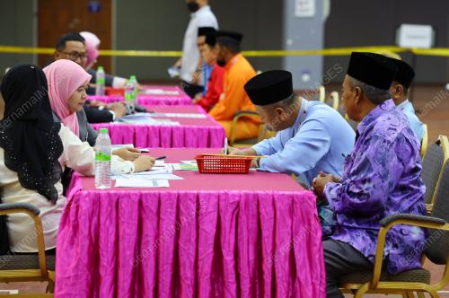 ROSLI AB GHANI