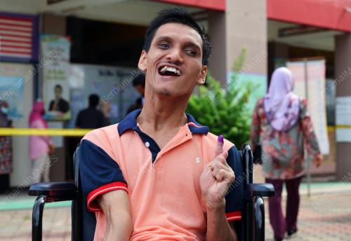 PILIHAN RAYA UMUM KE-15 (PRU15)